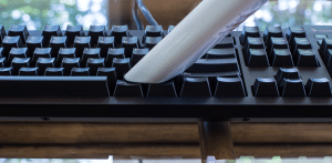 clean a mechanical keyboard -1