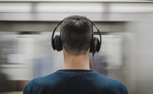 5 Ways To Prevent Hearing Loss While Using Headphones