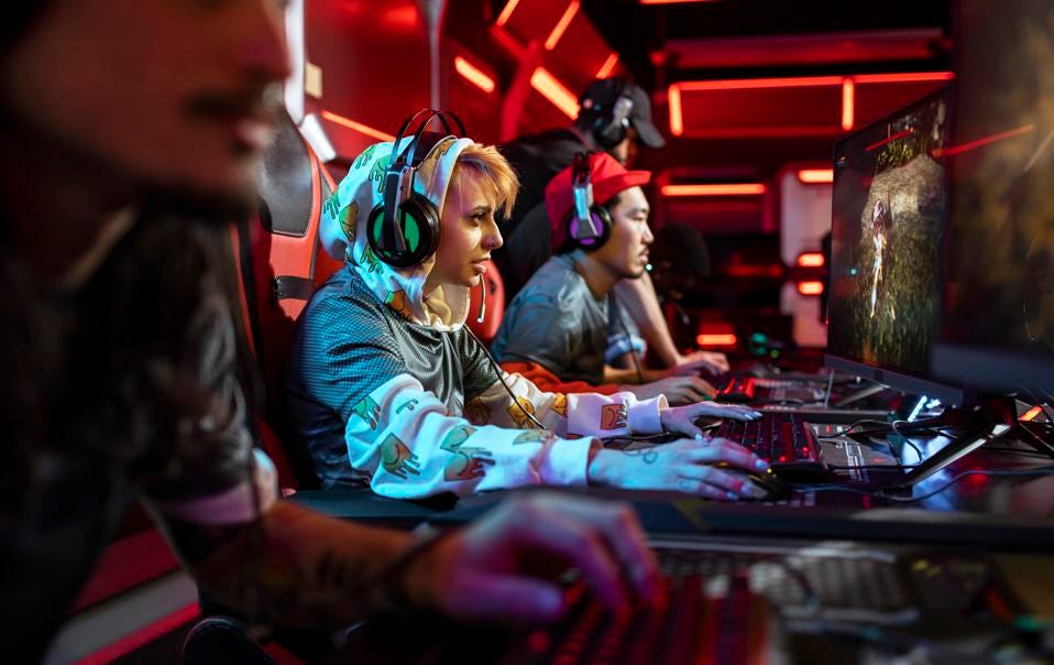 what is the pros and cons of esports tournaments 